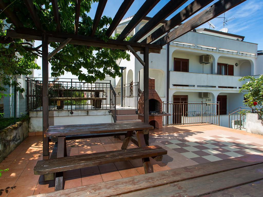 Apartments Ava Poreč Exterior foto
