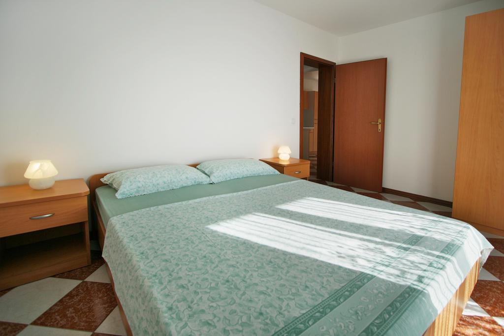 Apartments Ava Poreč Exterior foto